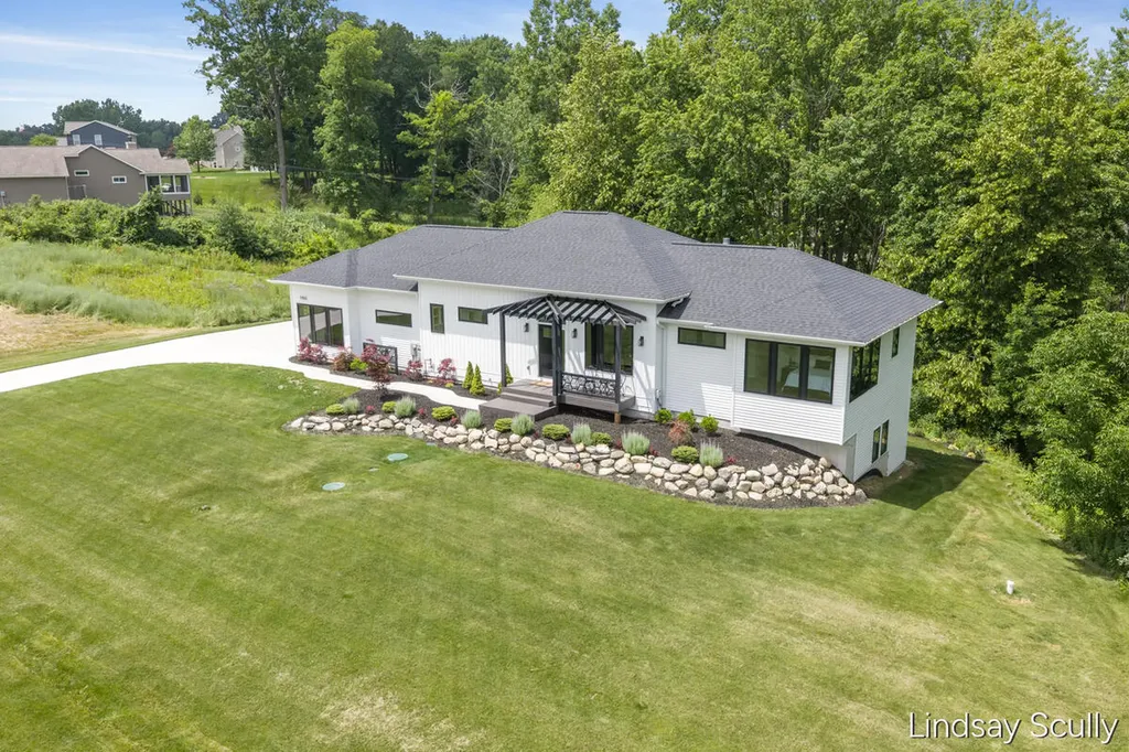 9465 Wabasis Pointe Drive NE Oakfield Township MI 48838