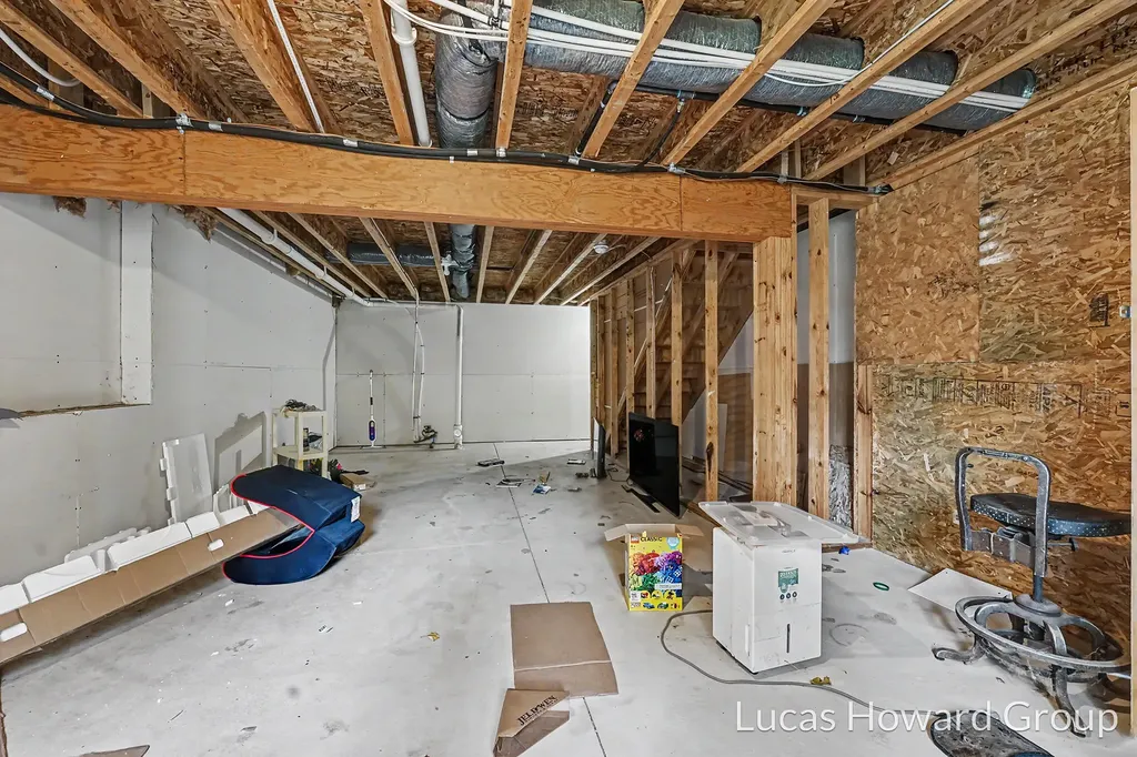 1041 Sunfield Dr Drive Holland Charter Township MI 49424