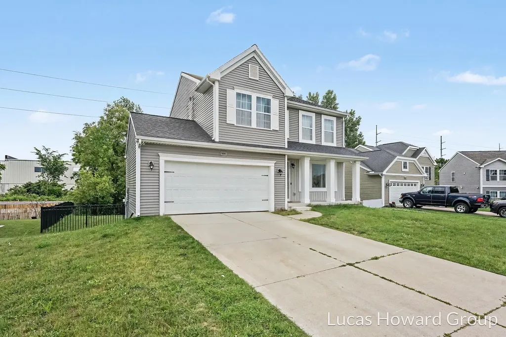 1041 Sunfield Drive Holland Charter Township MI 49424