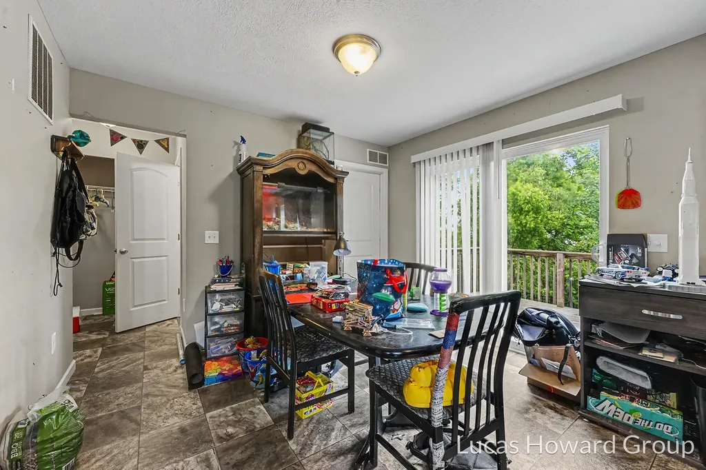 1041 Sunfield Drive Holland Charter Township MI 49424