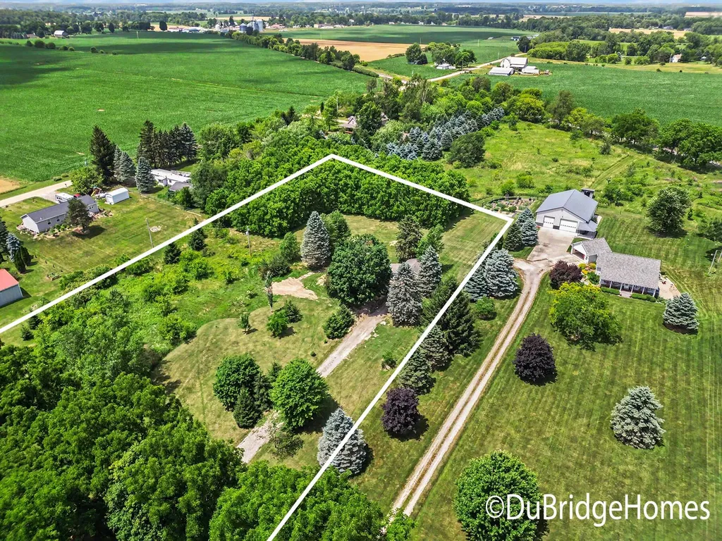 7914 Peddler Lake Road Campbell Township MI 48815