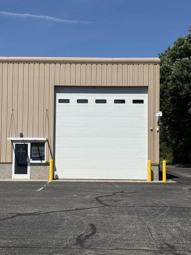 120 Aniline Avenue N Holland Charter Township MI 49424