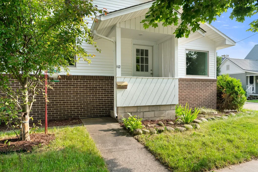 112 Fulton Street Petoskey City MI 49770