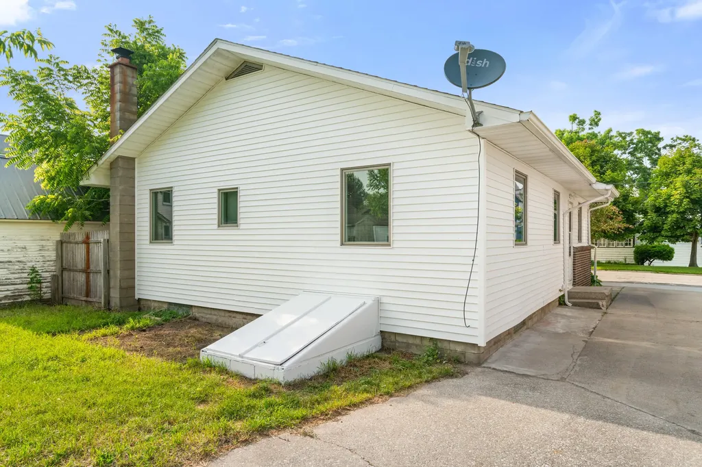 112 Fulton Street Petoskey City MI 49770