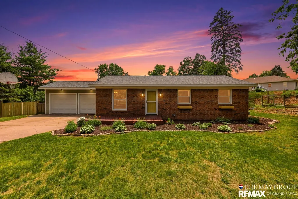 826 Morningside Court Lake Odessa Village MI 48849