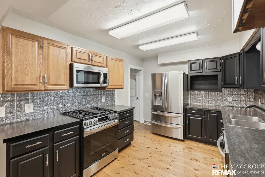 826 Morningside Court Lake Odessa Village MI 48849