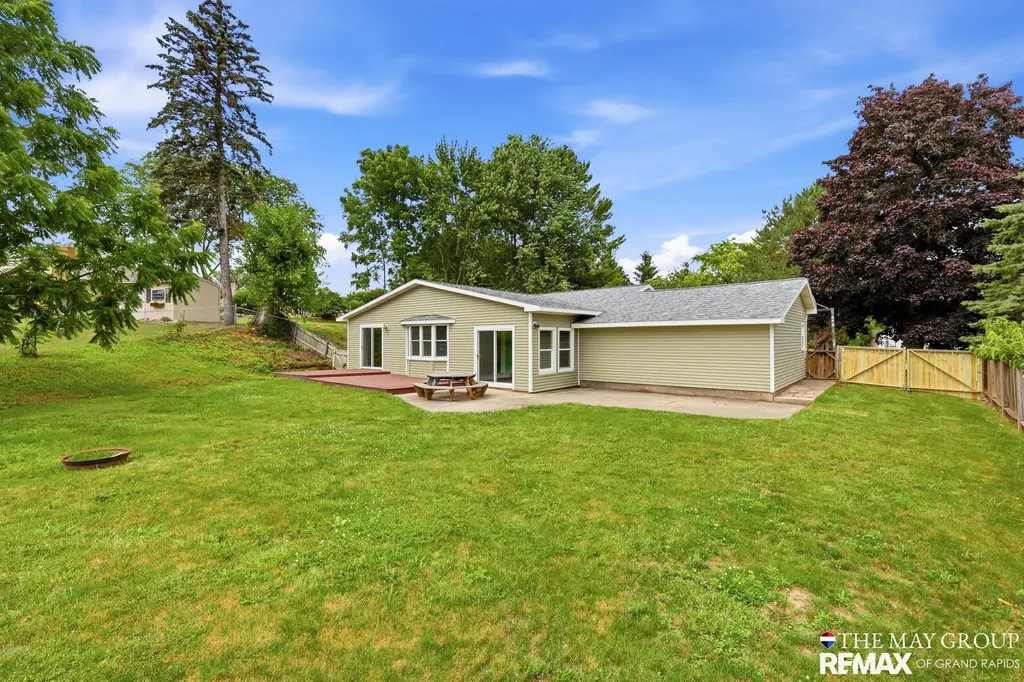 826 Morningside Court Lake Odessa Village MI 48849