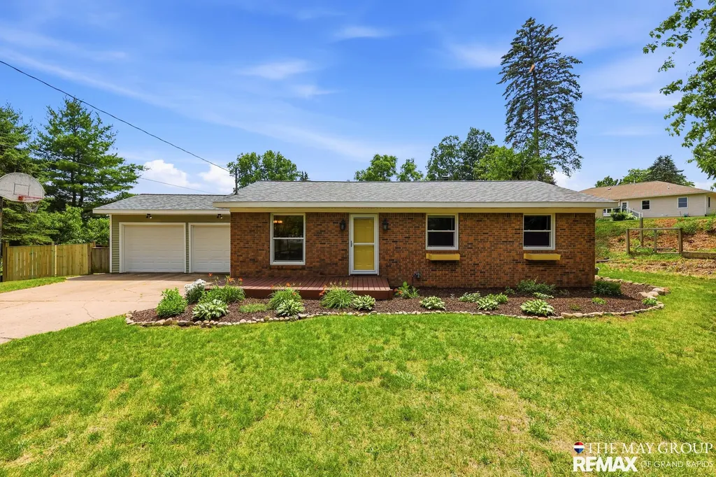 826 Morningside Court Lake Odessa Village MI 48849