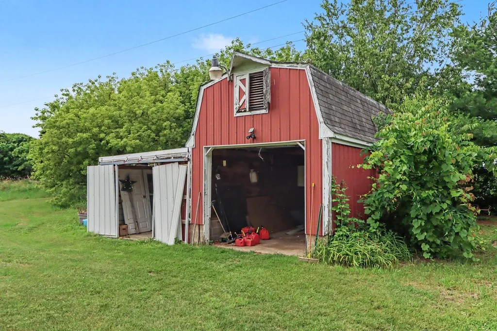 12090 M 40 Bloomingdale Township MI 49055