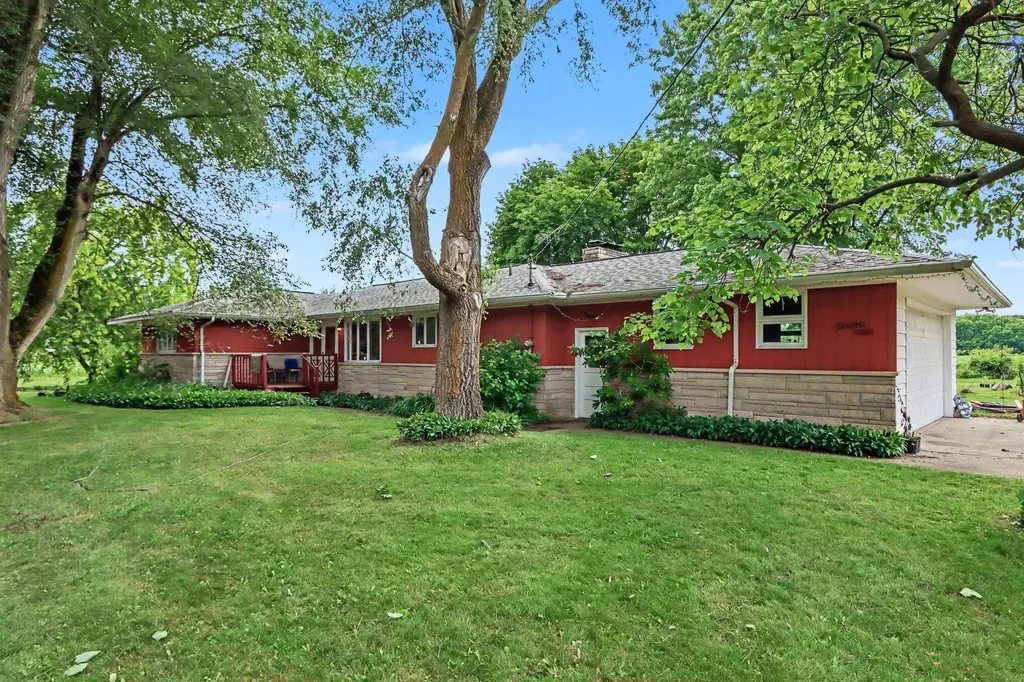 12090 M 40 Bloomingdale Township MI 49055