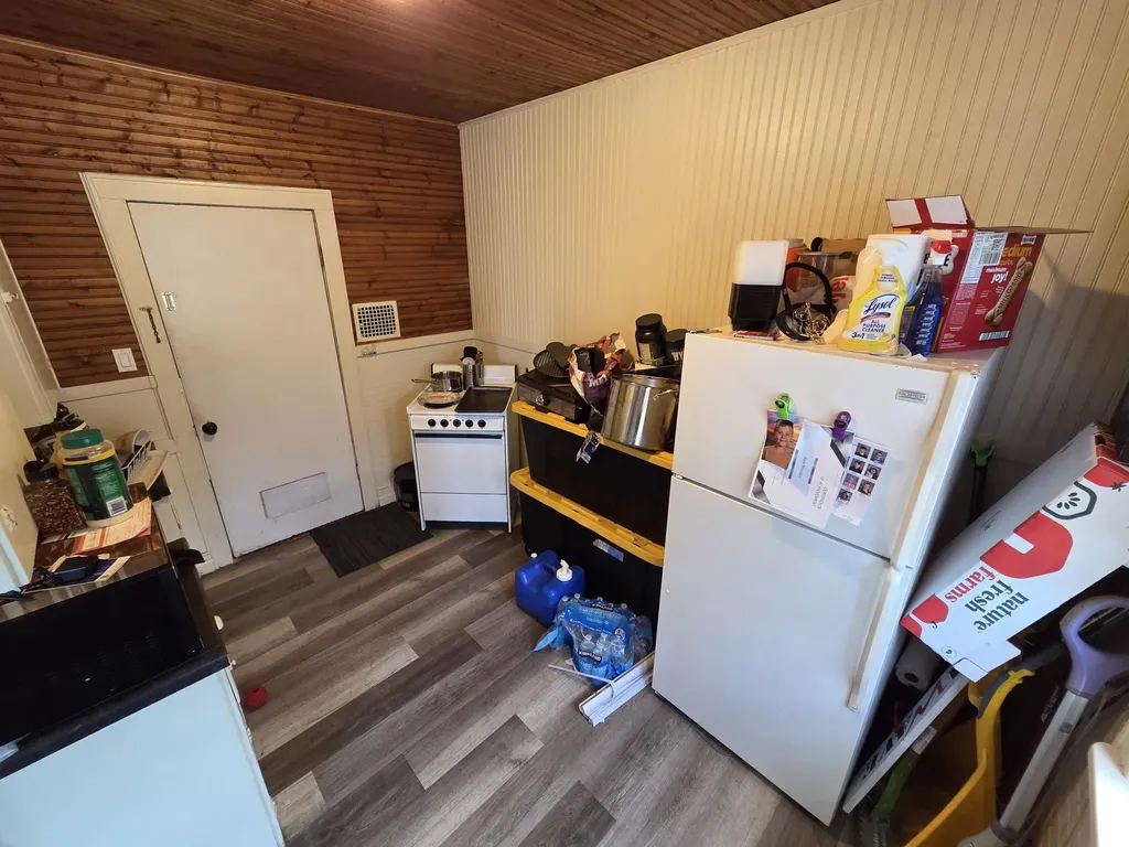 1607 Elwood Street Muskegon City MI 49442