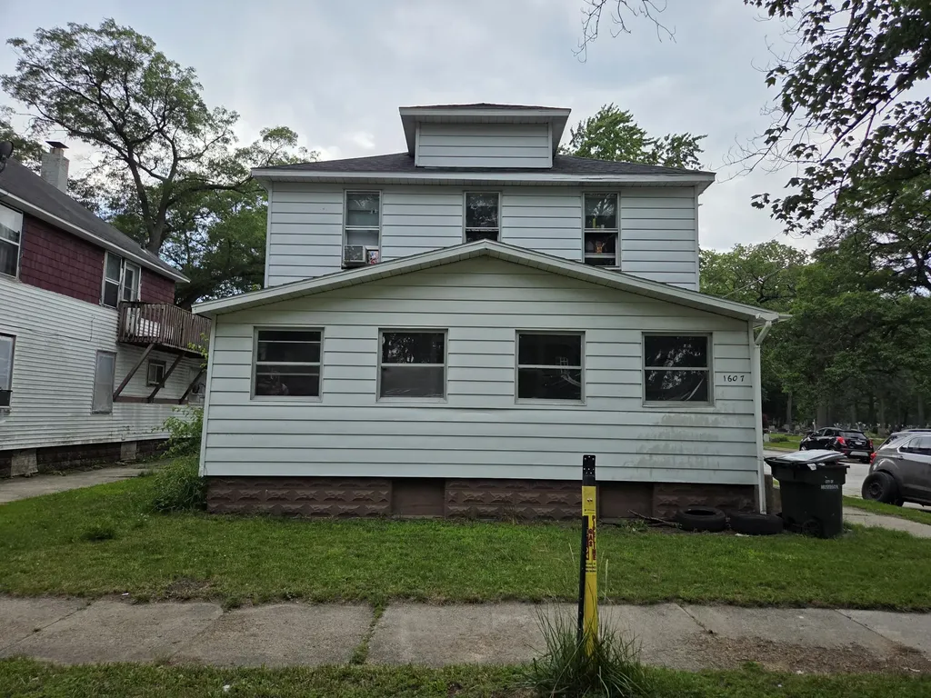 1607 Elwood Street Muskegon City MI 49442