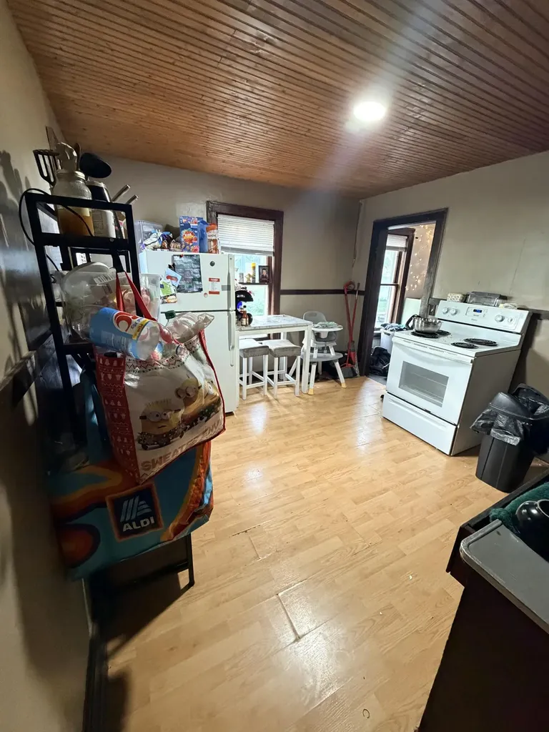 1607 Elwood Street Muskegon City MI 49442