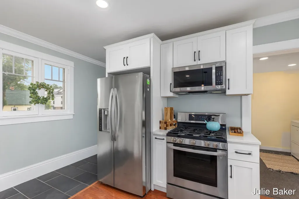 40 S Monroe Street NE Rockford City MI 49341