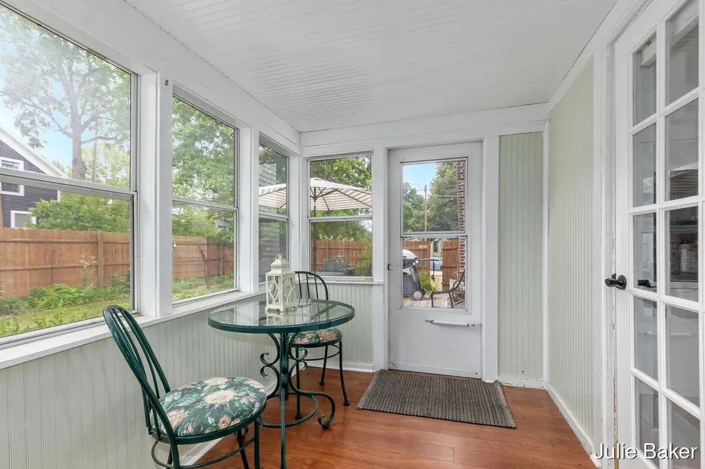 40 S Monroe Street NE Rockford City MI 49341