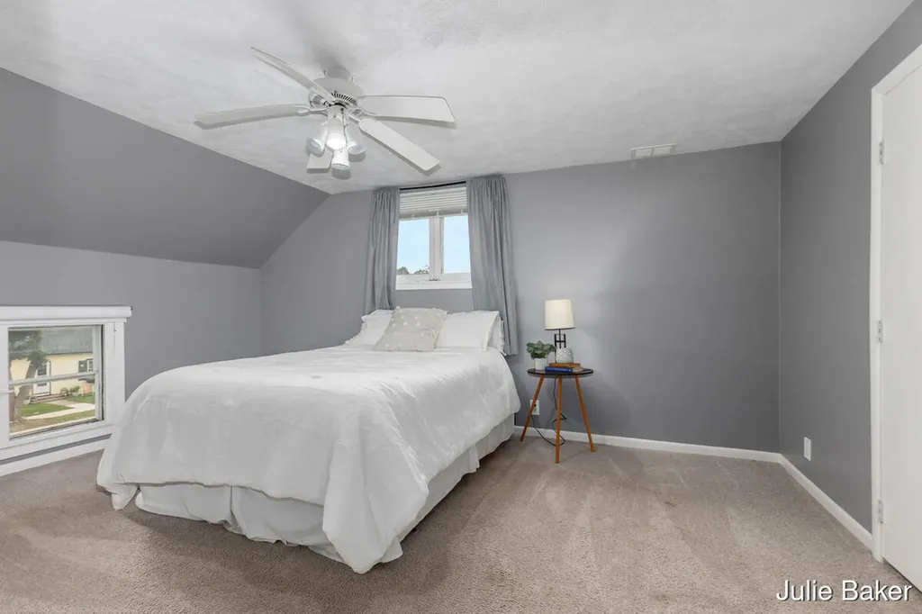 40 S Monroe Street NE Rockford City MI 49341