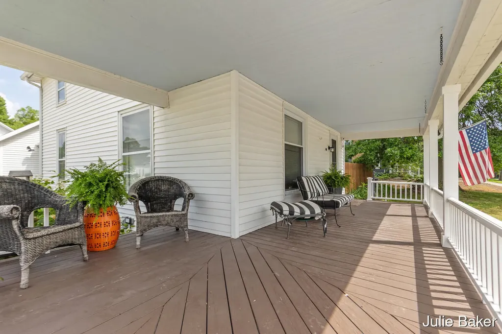40 S Monroe Street NE Rockford City MI 49341