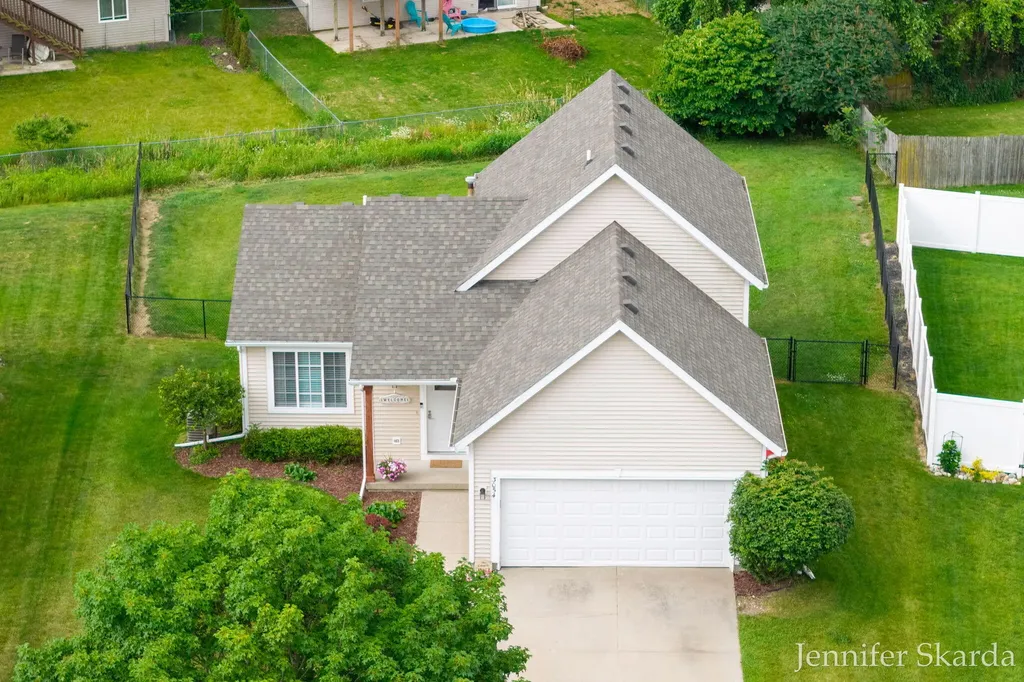 3054 Woodglen Street NW Grand Rapids City MI 49504