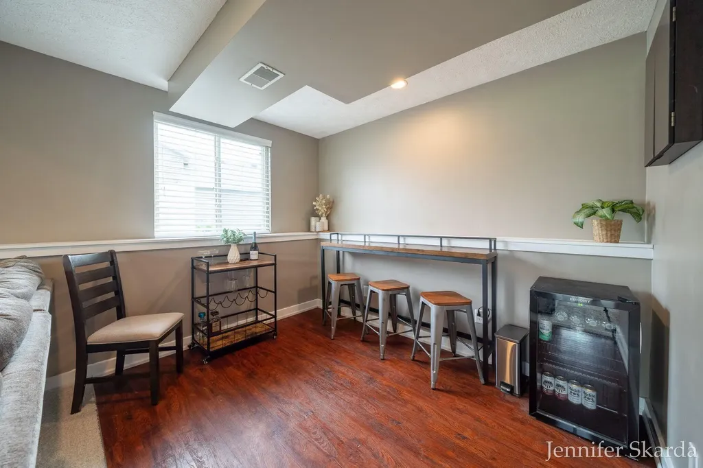 3054 Woodglen Street NW Grand Rapids City MI 49504