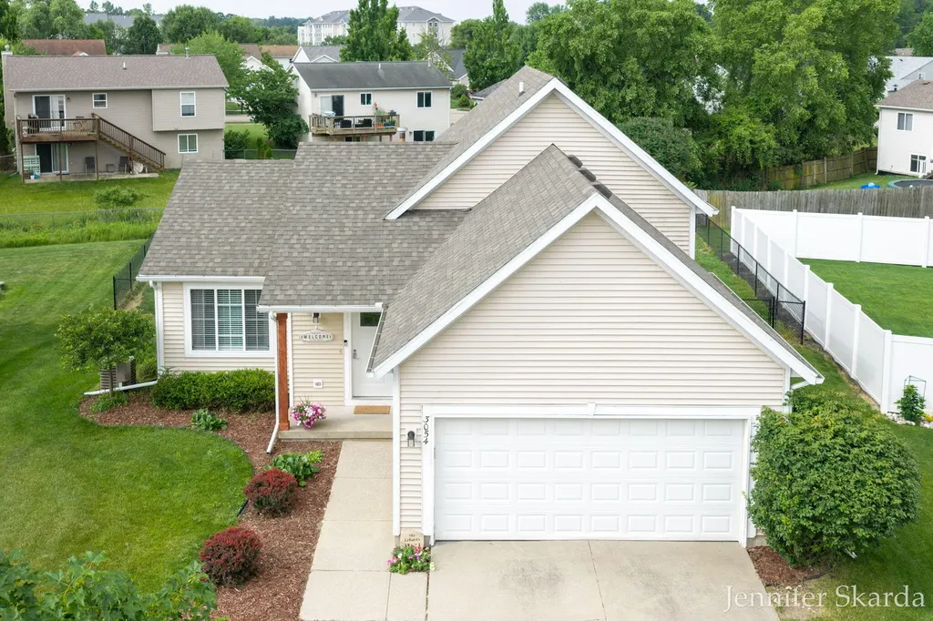 3054 Woodglen Street NW Grand Rapids City MI 49504