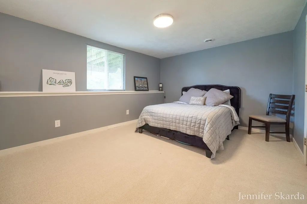 3054 Woodglen Street NW Grand Rapids City MI 49504