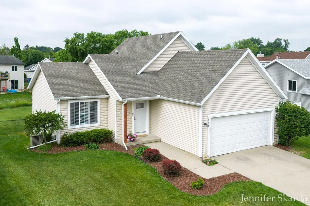 3054 Woodglen Street NW Grand Rapids City MI 49504