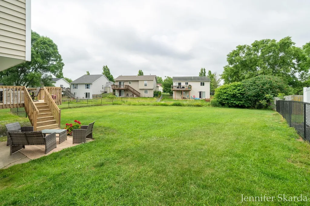 3054 Woodglen Street NW Grand Rapids City MI 49504
