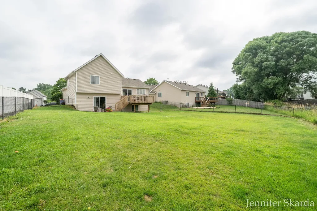 3054 Woodglen Street NW Grand Rapids City MI 49504