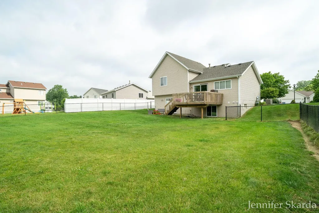 3054 Woodglen Street NW Grand Rapids City MI 49504
