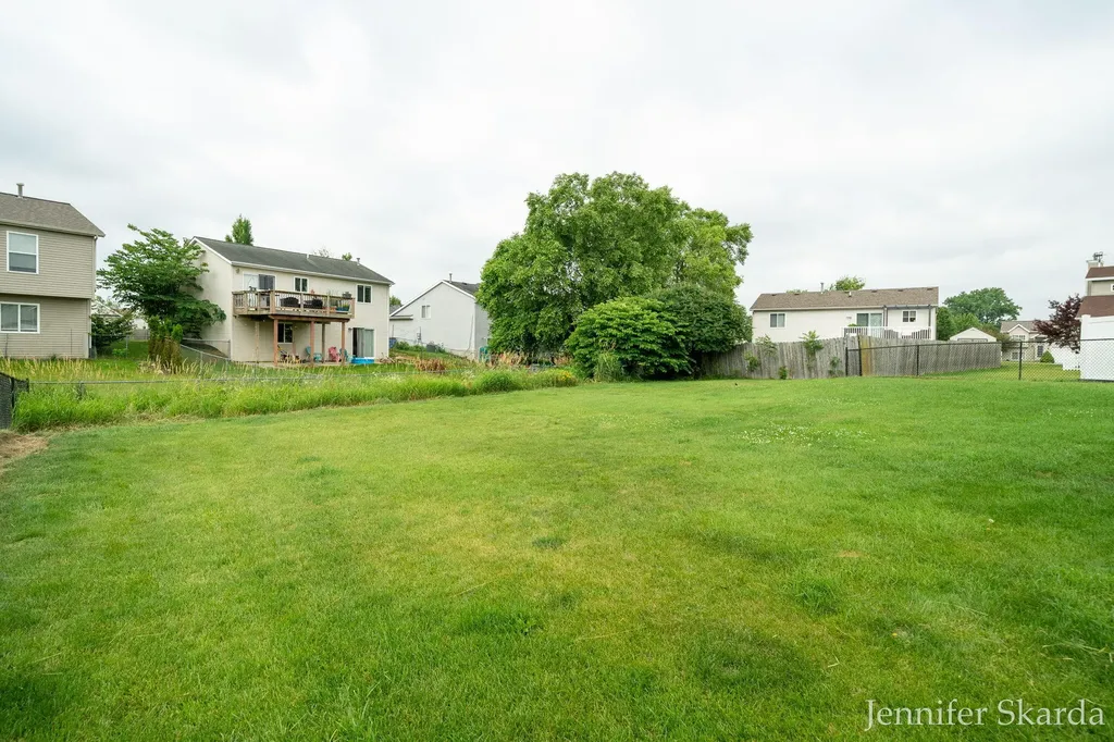 3054 Woodglen Street NW Grand Rapids City MI 49504
