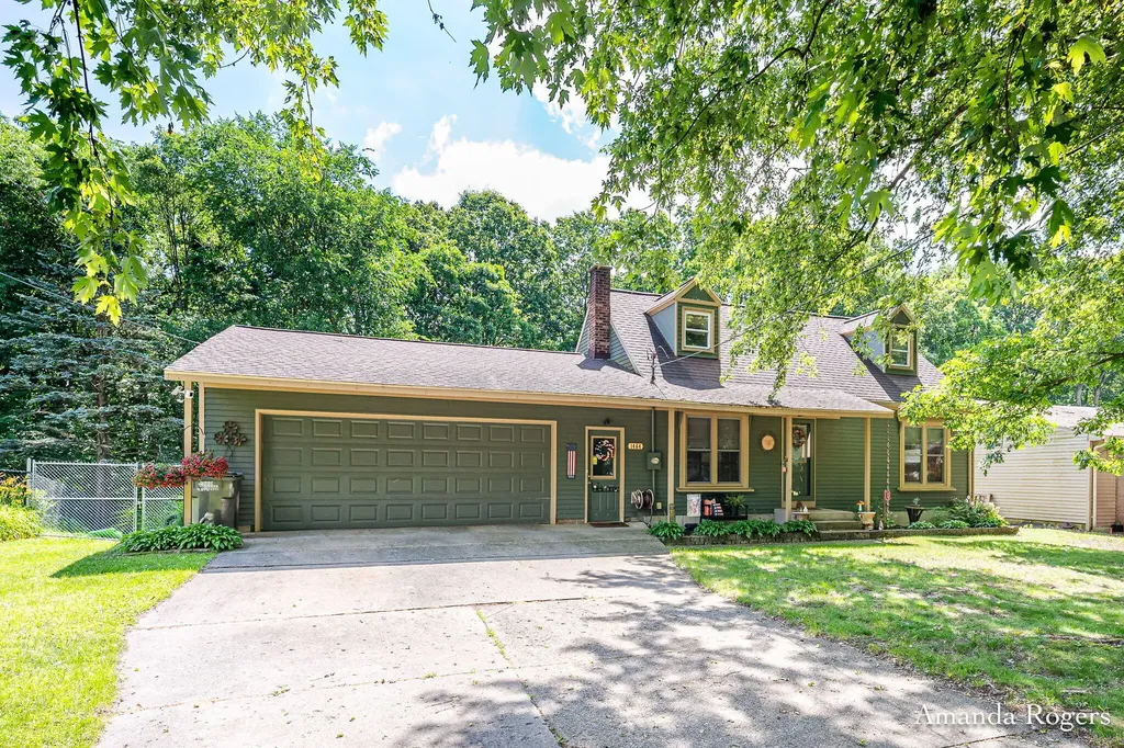 1464 Baywicke Drive SE Lowell Charter Township MI 49331