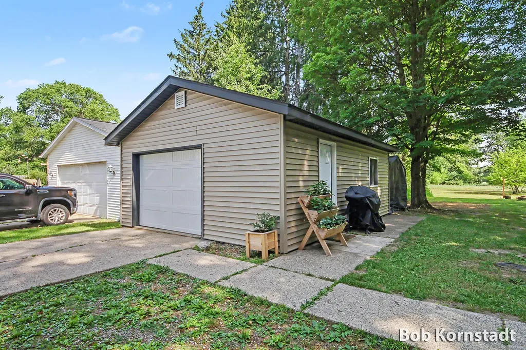 516 W Elm Street Wayland Township MI 49348