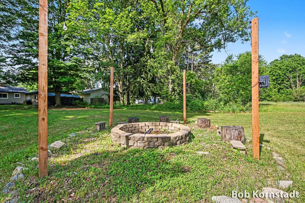 516 W Elm Street Wayland Township MI 49348