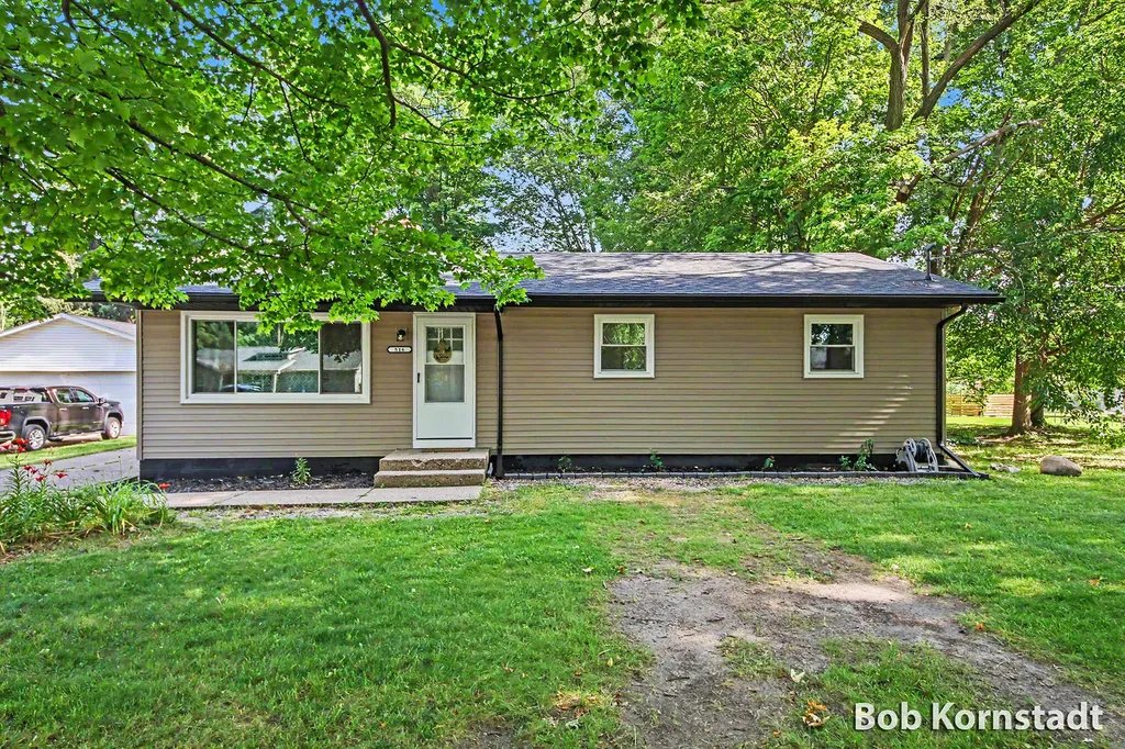 516 W Elm Street Wayland Township MI 49348