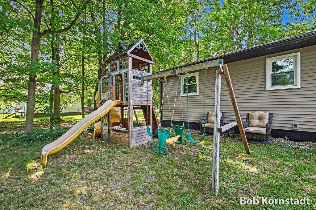 516 W Elm Street Wayland Township MI 49348