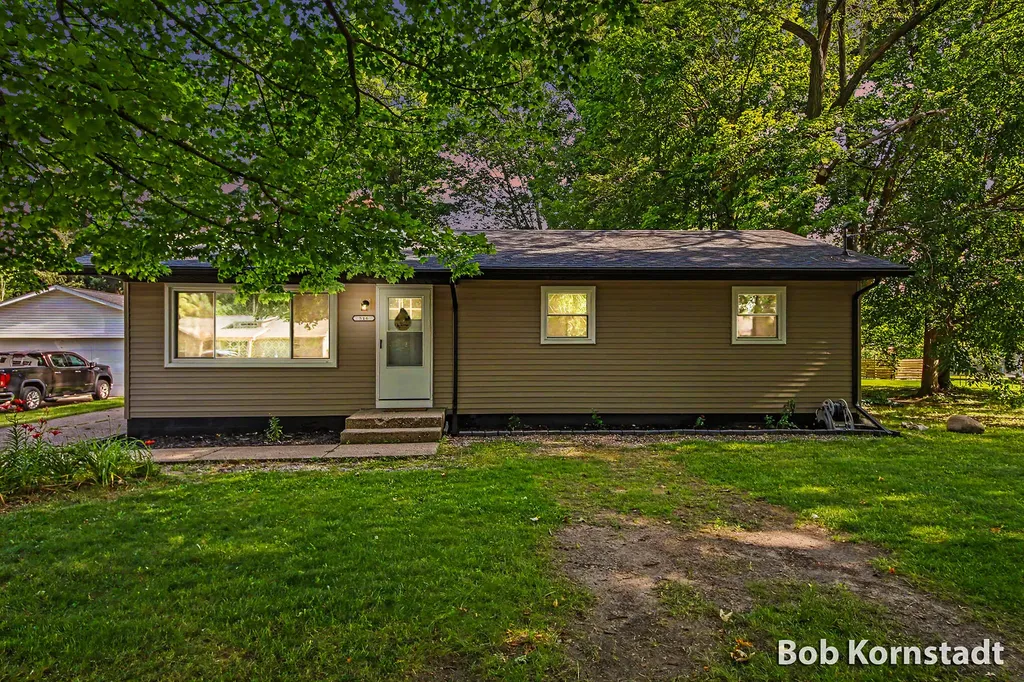 516 W Elm Street Wayland Township MI 49348