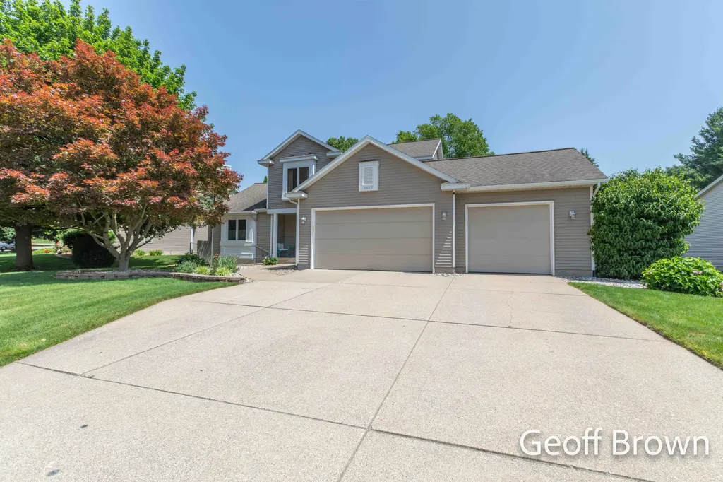 1019 Woodspointe Drive SW Byron Township MI 49315