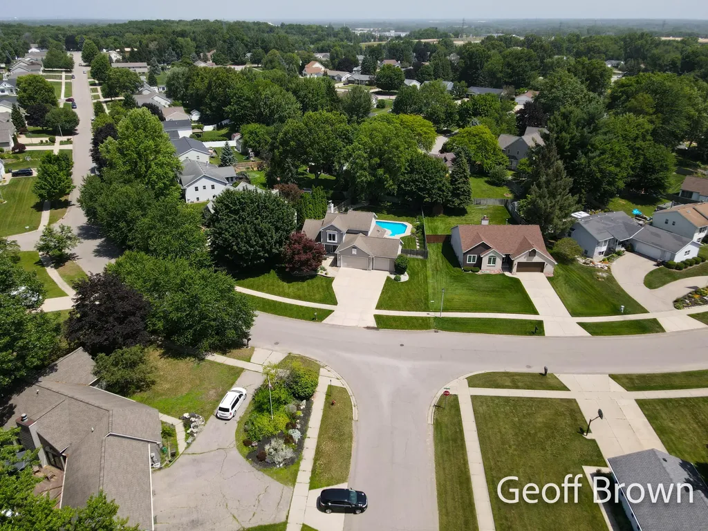 1019 Woodspointe Drive SW Byron Township MI 49315