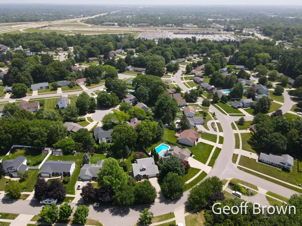 1019 Woodspointe Drive SW Byron Township MI 49315