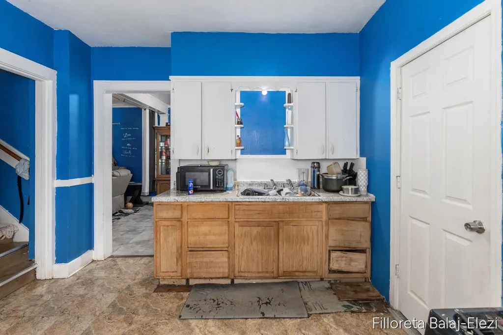 627 Watkins Street SE Grand Rapids City MI 49507
