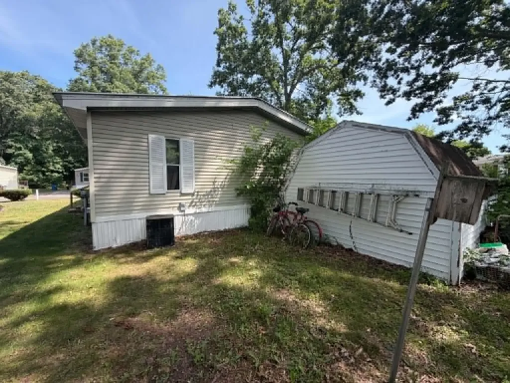 1175 Calgary Drive Norton Shores City MI 49444