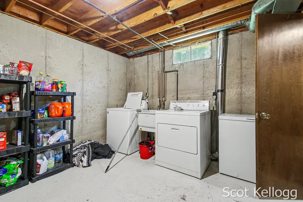 1330-1332 36th Street SW Wyoming City MI 49509