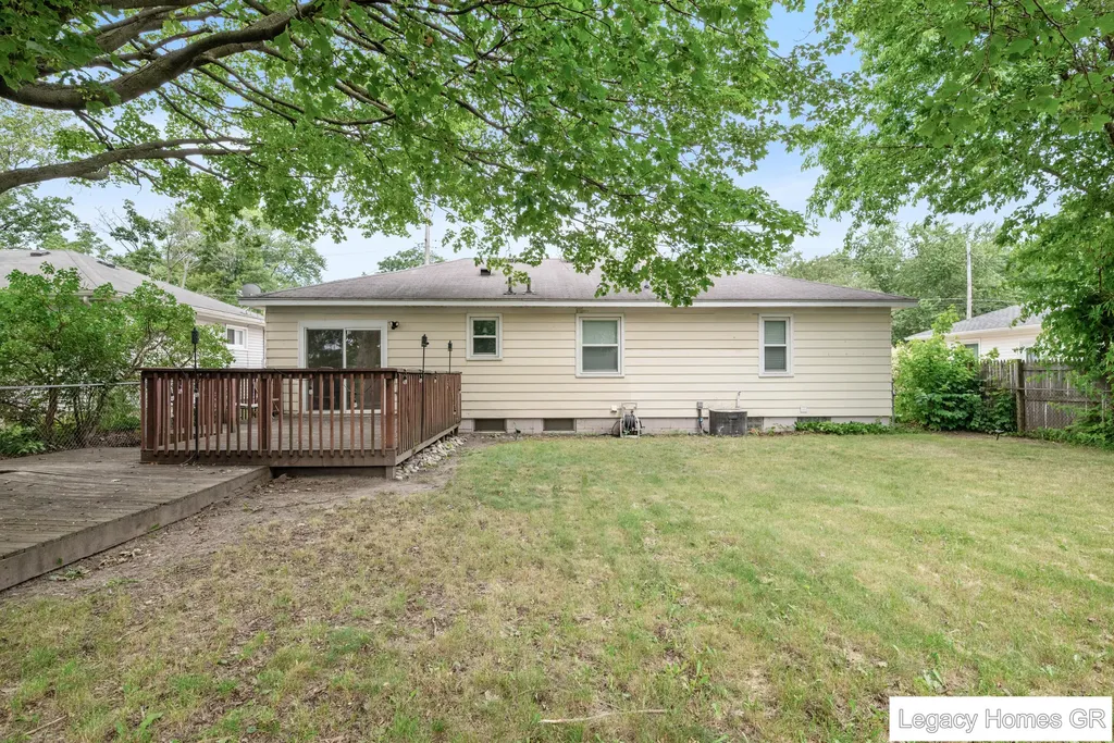 4250 Illinois Avenue SW Wyoming City MI 49509