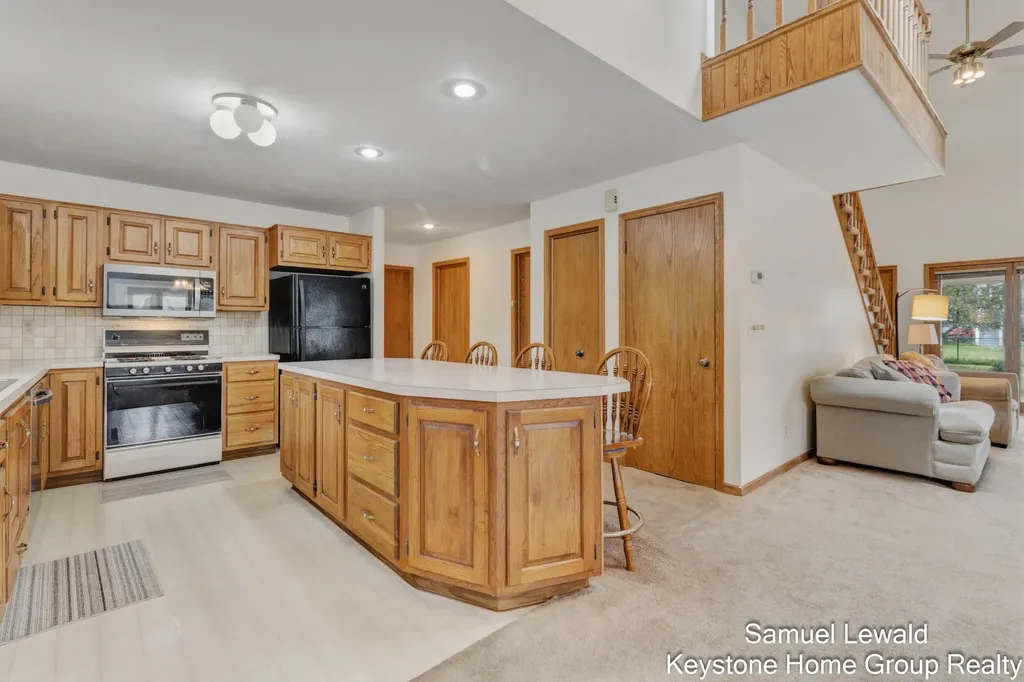4551 Springmont Drive SE Kentwood City MI 49512