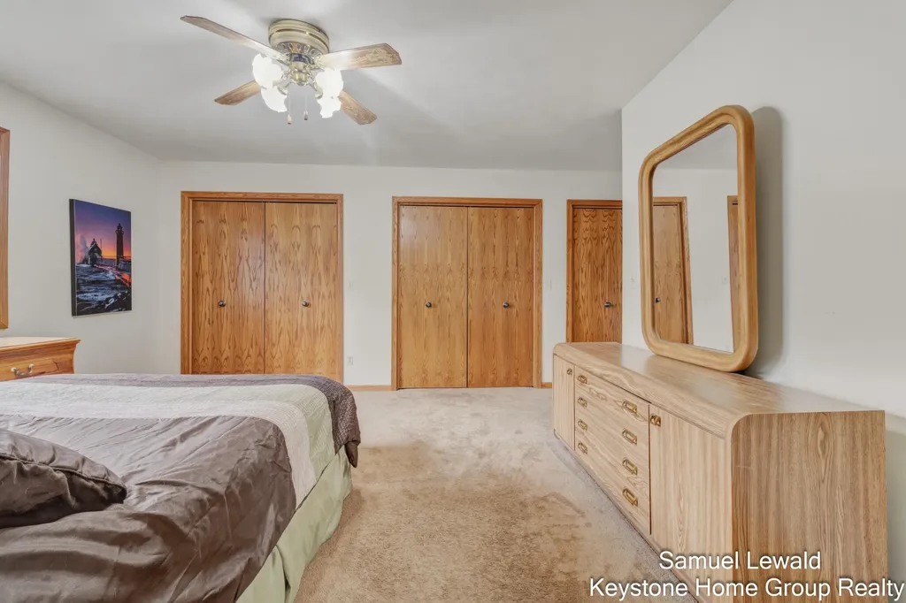 4551 Springmont Drive SE Kentwood City MI 49512