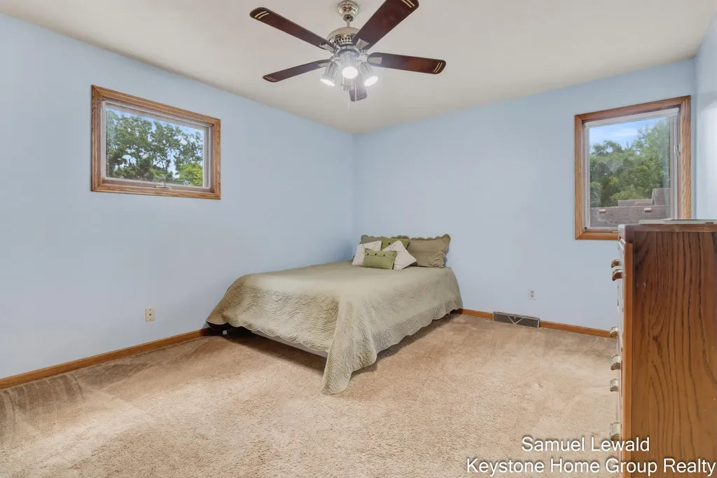 4551 Springmont Drive SE Kentwood City MI 49512