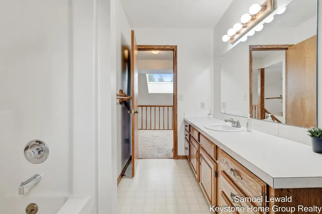 4551 Springmont Drive SE Kentwood City MI 49512