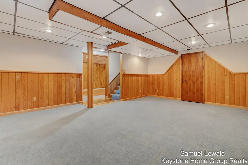 4551 Springmont Drive SE Kentwood City MI 49512