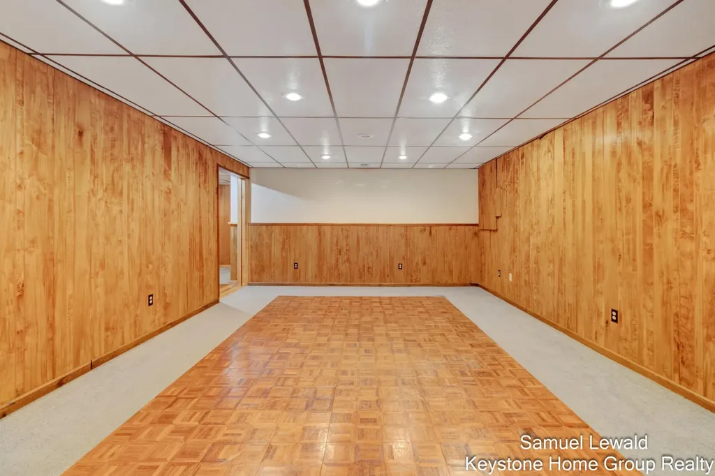 4551 Springmont Drive SE Kentwood City MI 49512
