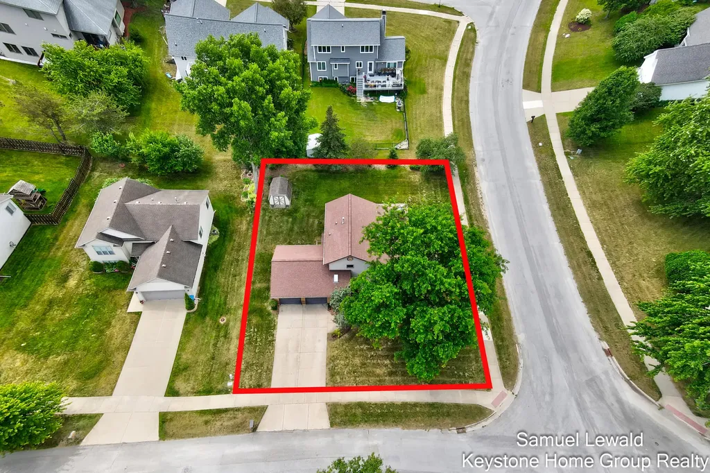 4551 Springmont Drive SE Kentwood City MI 49512